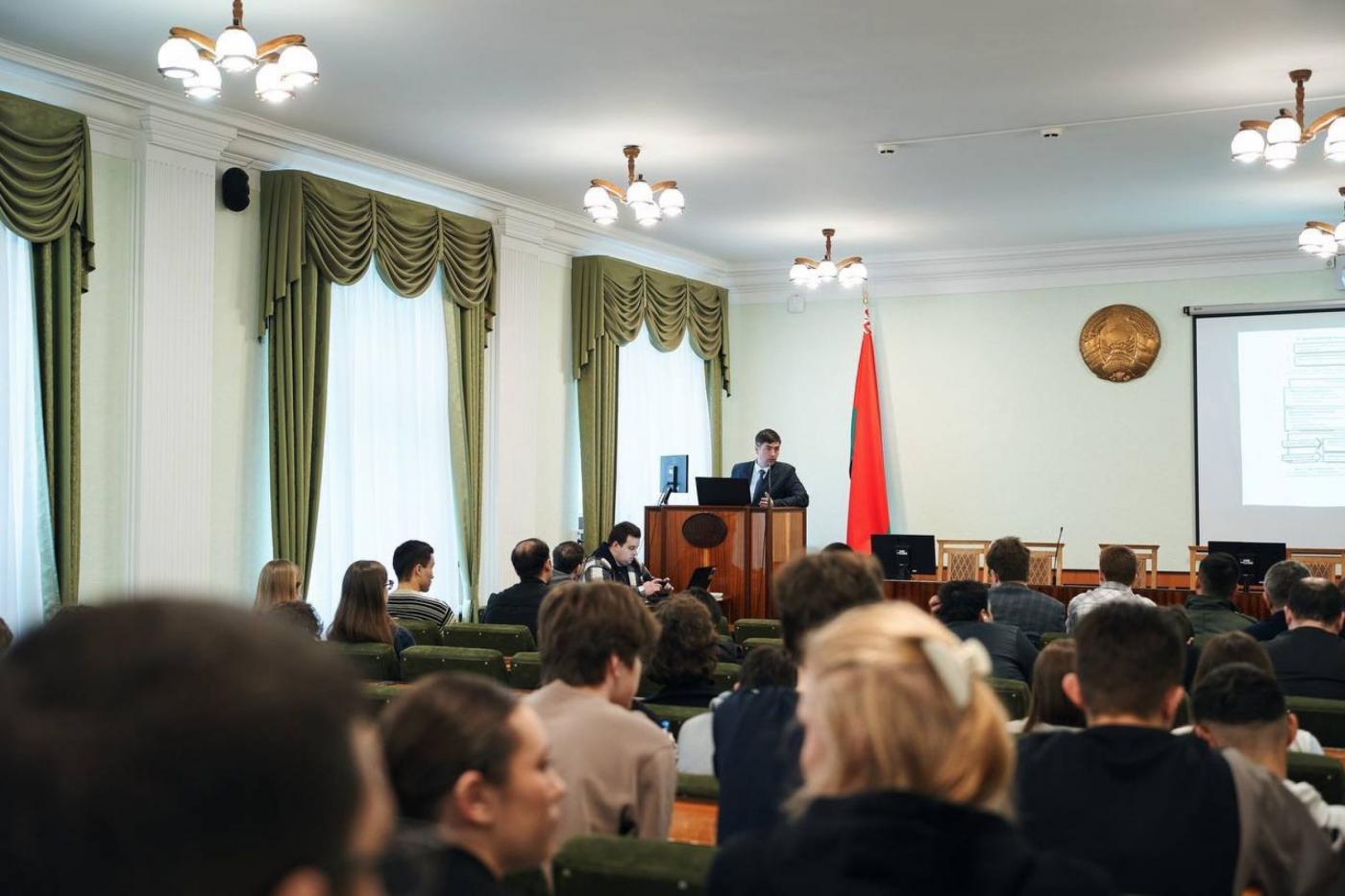 Новые горизонты экономического образования: визит приглашенного лектора из университета Узбекистана